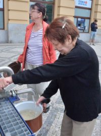 Voda v pražských Dejvicích zatím není pitná