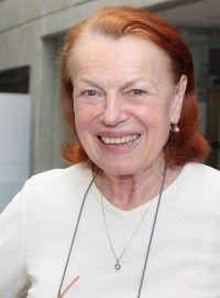 Iva Janžurová