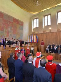 Slavnostní předávání dekretů nově jmenovaným profesorům v pražském Karolinu