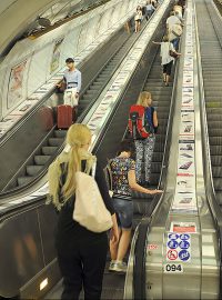 Eskalátor v metru (ilustrační foto)