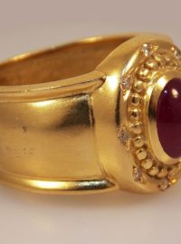 Prsten, šperk (ilustrační foto)