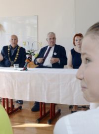 Prezident Miloš Zeman zahájil nový školní rok v Základní školu Curieoých v Praze
