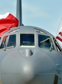 Bombardér B-52 Stratofortress přistál na letišti Leoše Janáčka v Mošnově