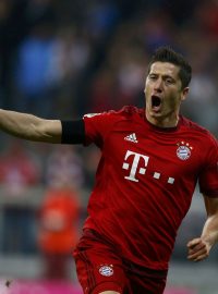 Robert Lewandowski zařídil v zápase s Wolfsburgem všechny góly Bayernu. Vstřelil jich pět během devíti minut