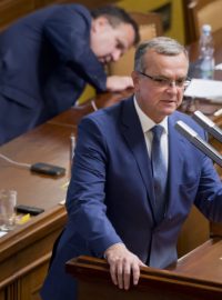 Místopředseda TOP 09 Miroslav Kalousek na schůzi Poslanecké sněmovny