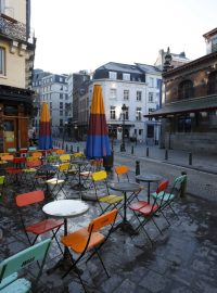 Kavárny v Bruselu zůstaly kvůli hrozícím teroristickým útokům prázdné