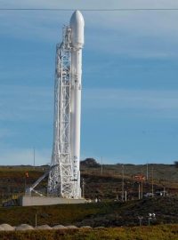 Raketa Falcon 9 společnosti SpaceX se satelitem Jason-3