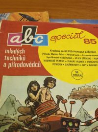 Komiks Příhody Malého boha v časopise ABC. Scénáristou komiksu byl Vlastislav Toman