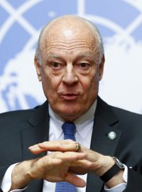 Jedinou alternativou k diplomatickému řešení syrské krize je podle zmocněnec OSN Staffana de Mistury další válka