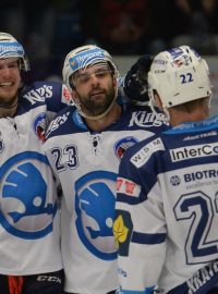 Plzeňští hokejisté jsou po vysokém vítězství v Olomouci krůček od semifinále play off