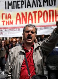 Demonstranti v Aténách protestovali proti vládním reformám