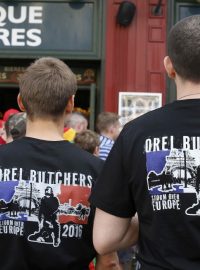 Ruští chuligáni, kteří si říkají Orel Butchers, byli k vidění i o víkendu v Marseille