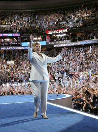 Hillary Clintonová vystopupila na sjezdu Demokratické strany ve Filadelfii