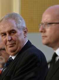 Miloš Zeman na tripartitě navrhl zrušení podpory zelené energii