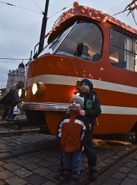 Mazací tramvaj, rozsvícení vánoční mazací tramvaje, mazačka