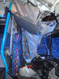 Nehoda autobusu u Středokluk