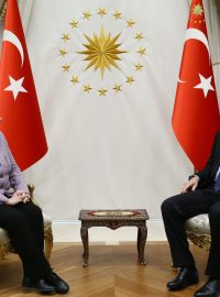 Německá kancléřka Angela Merkelová jela do Turecka, kde měla na programu jednání s prezidentem Recepem Tayyipem Erdoganem