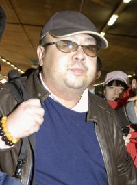Kim Čong-nam v únoru 2007.