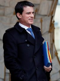 Manuel Valls /vlevo) a Emmanuel Macron