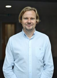 Vlastislav Bříza, odborník na jaderné zbraně z FSV UK