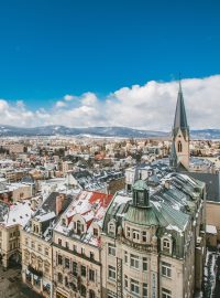 Panorama města Liberce z ochozu radniční věžě na Náměstí Dr. E. Beneše