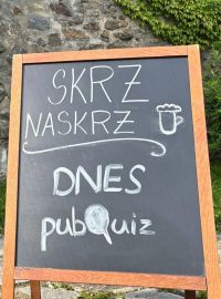 Hospody lákají zákazníky na zajímavý program, například vědomostní kvízy