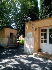 Skupina dvaceti lékařů a psychologů z Psychiatrické nemocnice v Kroměříži stáhne na začátku července zpět své výpovědi
