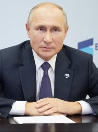 Budoucnost Ruska vidí Putin jako speciální podobu občanské společnosti, která se nemá spojovat s euroatlantickou demokracií