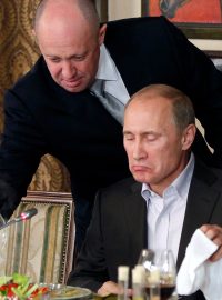 Jevgenij Prigožin a Vladimir Putin v roce 2011