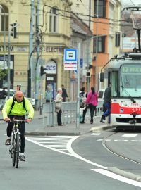 Brno, tramvaj, šalina