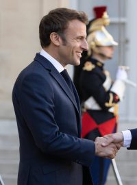 Francouzský prezident Emmanuel Macron a německý kancléř Olaf Scholz