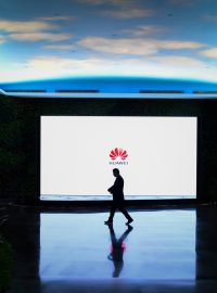 Čínský telekomunikačný gigant Huawei odmítá propojenost s čínskými tajnými službami