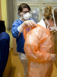 Infekční klinika Nemocnice Na Bulovce informovala o tom, jak je připravena na případné pacienty nakažené koronavirem