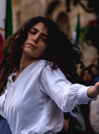 Írán protesty tanec