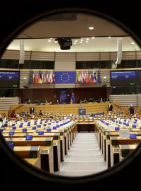 Evropský parlament schválil sedmiletý rozpočet EU a fond obnovy