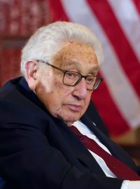 Veterán světové diplomacie a bývalý americký ministr zahraničí Henry Kissinger