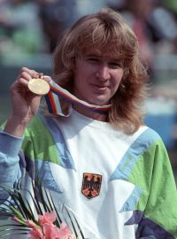 Steffi Grafová se zlatou olympijskou medailí ze Soulu 1988