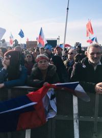 Demonstrace se zúčastnili lidé všech generací