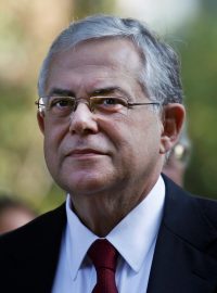 Řecký expremiér a bývalý viceprezident Evropské centrální banky Lukas Papadimos.