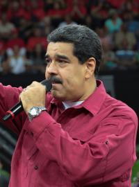 Venezuelský prezident Nicolás Maduro na shromáždění podporující jeho návrh o změně ústavy.