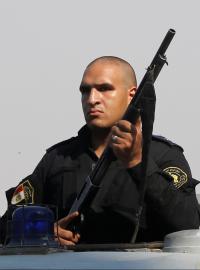 Příslušník speciálních policejních jednotek v Egyptu