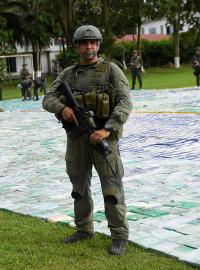 Kolumbijská policie zabavila 12 tun kokainu v hodnotě osm miliard korun.