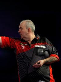 Phil Taylor na světovém šampionátu šipkařů v lednu 2018.