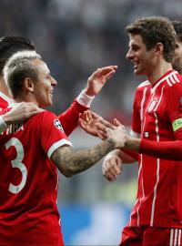 Fotbalisté Bayernu po dvou výhrách postoupili do čtvrtfinále Ligy mistrů