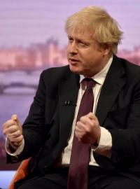 Britský ministr zahraničí Boris Johnson ve vysílání BBC (18. března 2018).Britain&#039;s Foreign Secretary Boris Johnson is seen speaking on the BBC&#039;s Andrew Marr Show in this photograph received via the BBC in London, Britain March 18, 2018. Jeff Overs/BBC/Handout