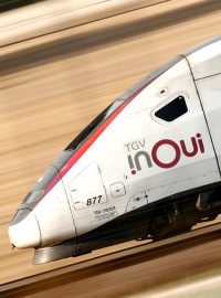 Slavné TGV nahrazuje nová generace rychlovlaků nazvaná InOUi