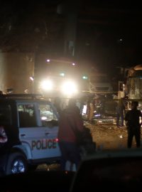Policie prohlíží místo útoku jižně od Káhiry