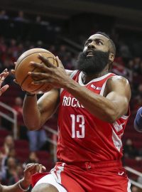 Nezastavitelný James Harden nasázel Memphisu 57 bodů