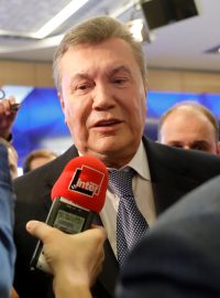 Ukrajinský prezident Viktor Janukovyč na tiskové konferenci v Moskvě v únoru 2019