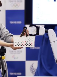 Ukázka robotů pro olympijské hry v Tokiu.